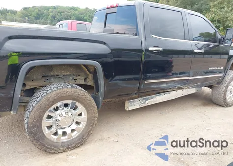 2016 GMC Sierra 2500Hd Denali z USA, uszkodzony, nr VIN 1GT12UE82GF224110